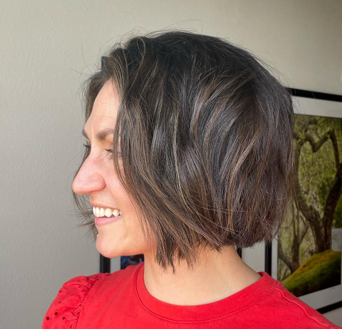 Жіночі короткі стрижки 2023