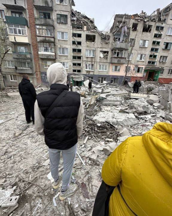 Росіяни обстріляли Слов'янськ Росіяни обстріляли Слов'янськ