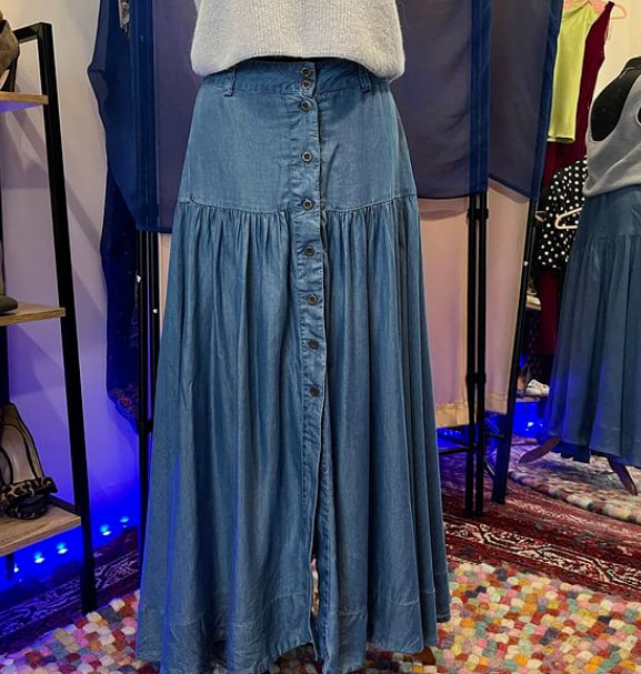 Модна джинсова спідниця 2023 Модна джинсова спідниця 2023