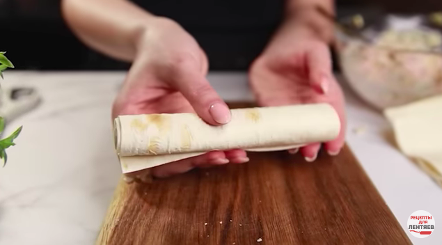 Трубочки з сиром з лаваша