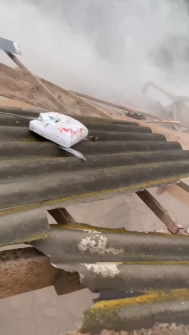 Будівля повністю зруйнована Будівля повністю зруйнована