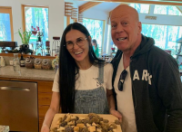 Жена Брюса Уиллиса эмоционально высказалась про отношения мужа и Деми Мур