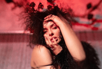 Поїхала з кінцями: скандальний блогер розповів, куди зникла Надія Мейхер