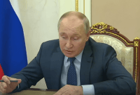 У Росії та Криму почалася паніка через накази Путіна - військовий експерт