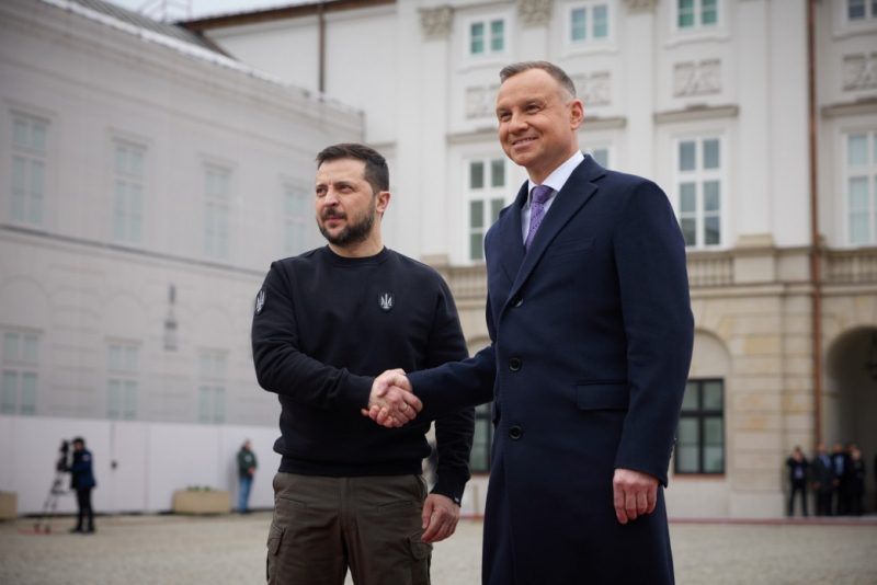 Дуда прибыл с необъявленным визитом в Украину: о чем будет говорить с Зеленским