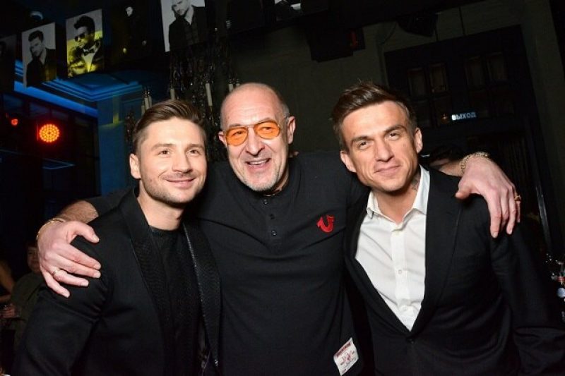 "Топаловы жестко бьют": Тодоренко хочет сбежать из России, но боится свекра