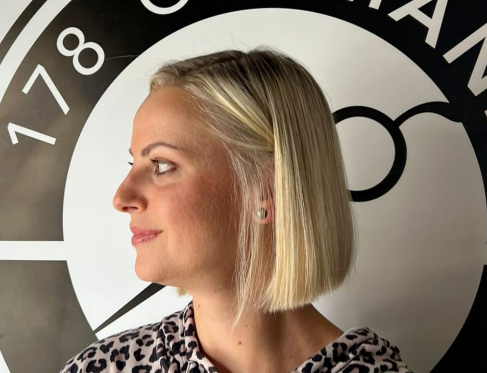 Контурний боб - приголомшлива стрижка 2023, що може стати родзинкою кожної жінки влітку Контурний боб - приголомшлива стрижка 2023, що може стати родзинкою кожної жінки влітку