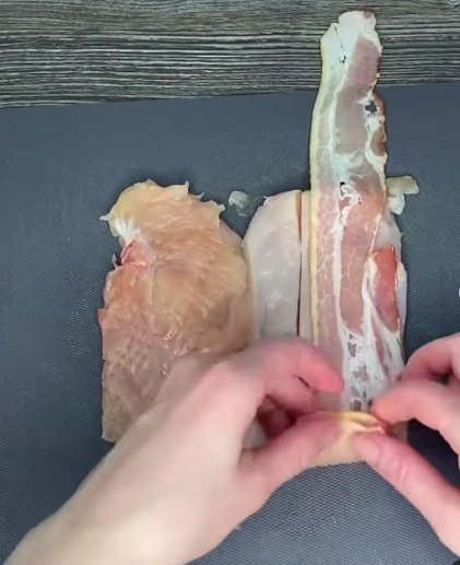 Курячий шашлик з беконом рецепт