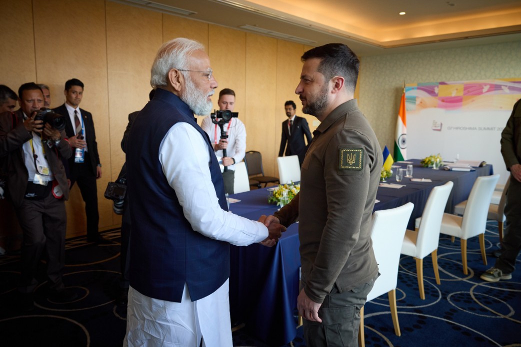 Зеленський прилетів до Японії на саміт 'Великої сімки': фоторепортаж