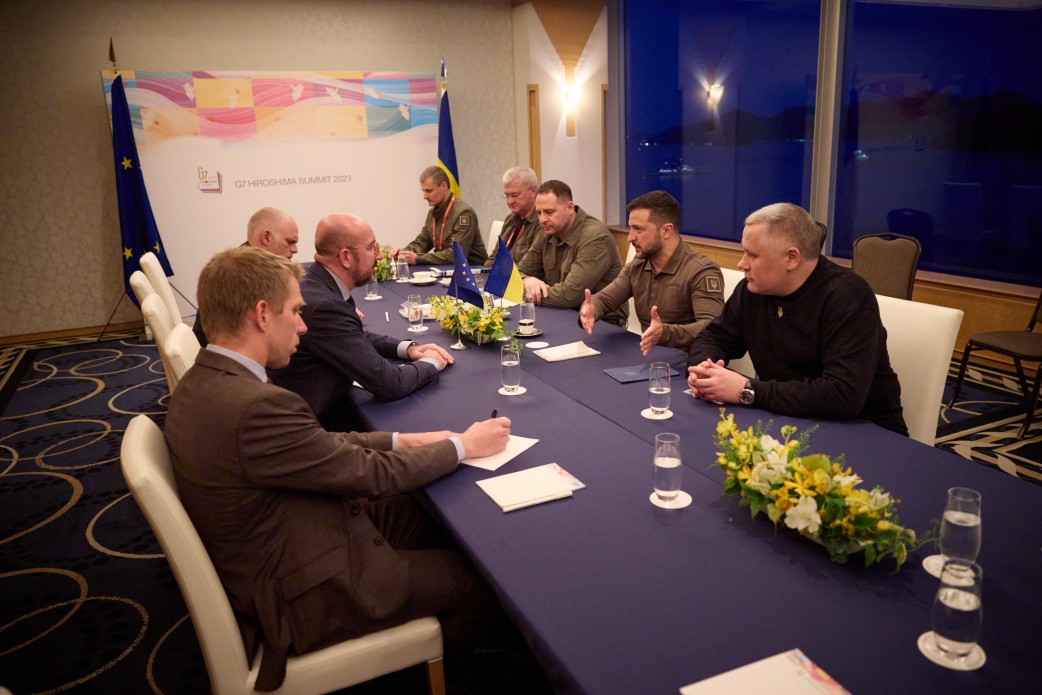 Зеленський прилетів до Японії на саміт 'Великої сімки': фоторепортаж