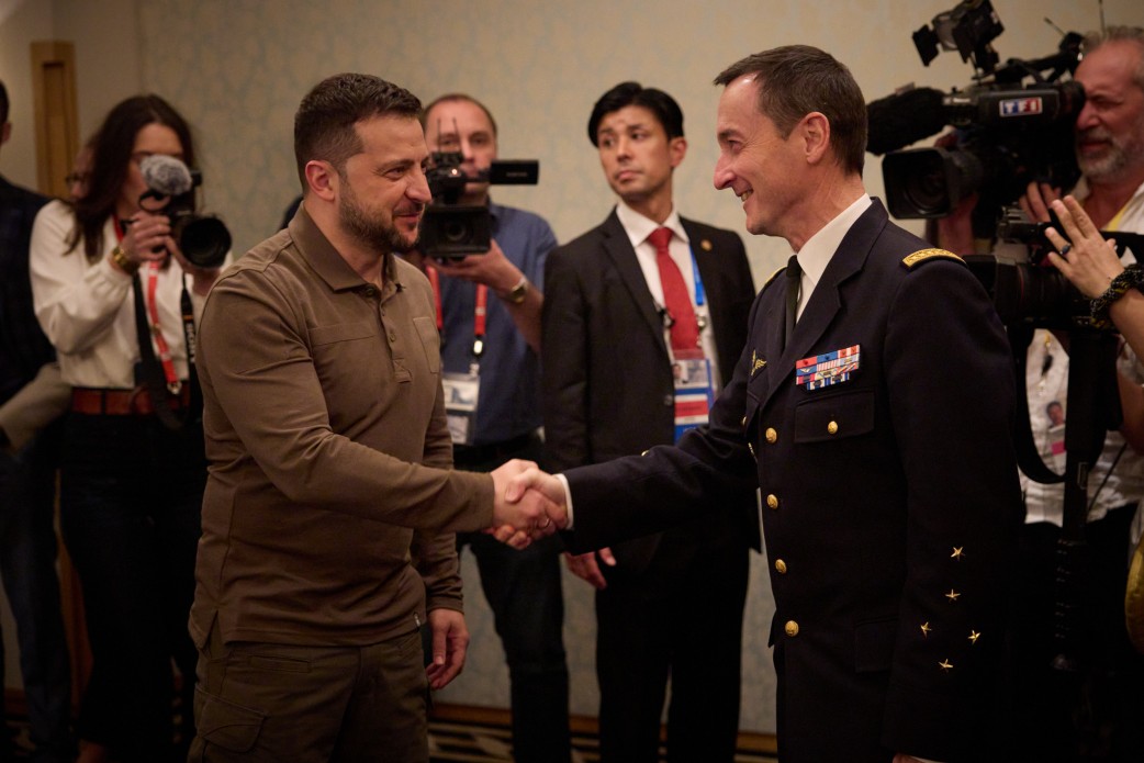 Зеленський прилетів до Японії на саміт 'Великої сімки': фоторепортаж