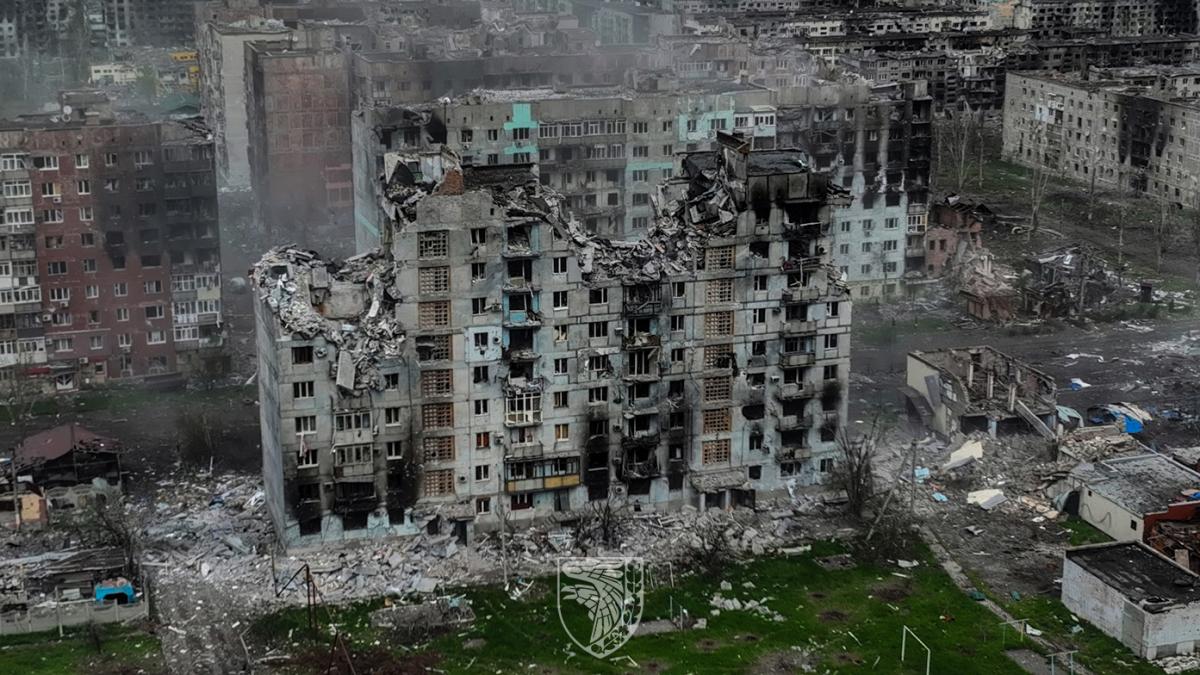 У повністю зруйнованих Росією містах неможливо буде жити: вони нашпиговані мінами, а земля там отруєна різними хімічними речовинами У повністю зруйнованих Росією містах неможливо буде жити: вони нашпиговані мінами, а земля там отруєна різними хімічними речовинами