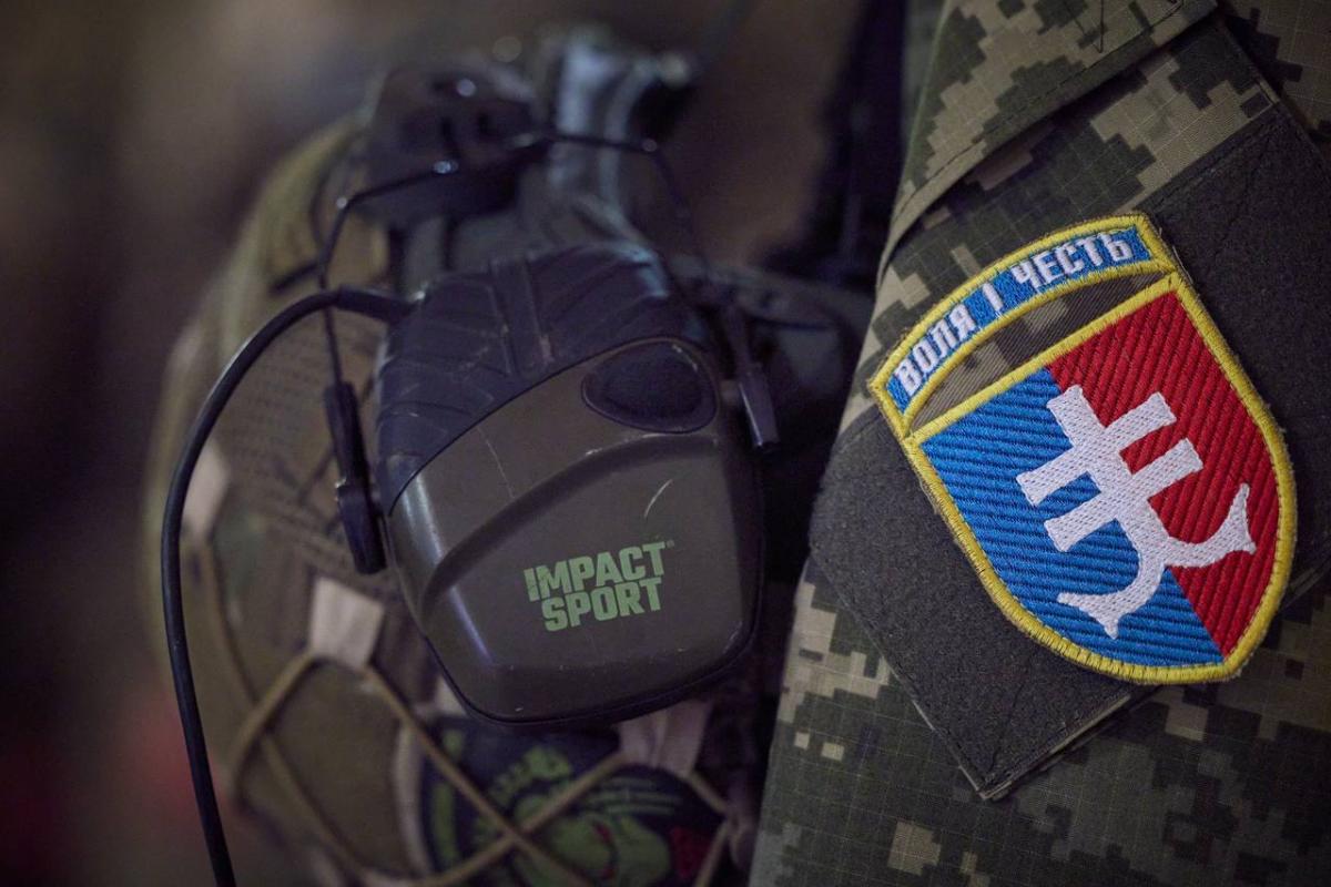 Зеленський приїхав на фронт