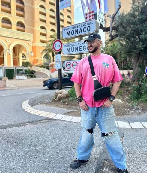 'Стиль – оборванец с большой дороги': Киркорову досталось за нелепый наряд