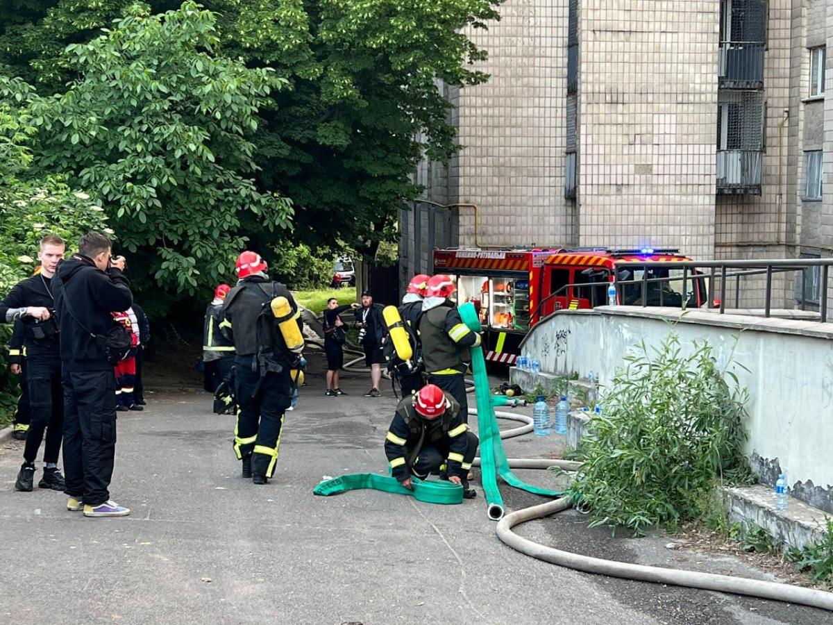 Нічна атака дронів на Київ