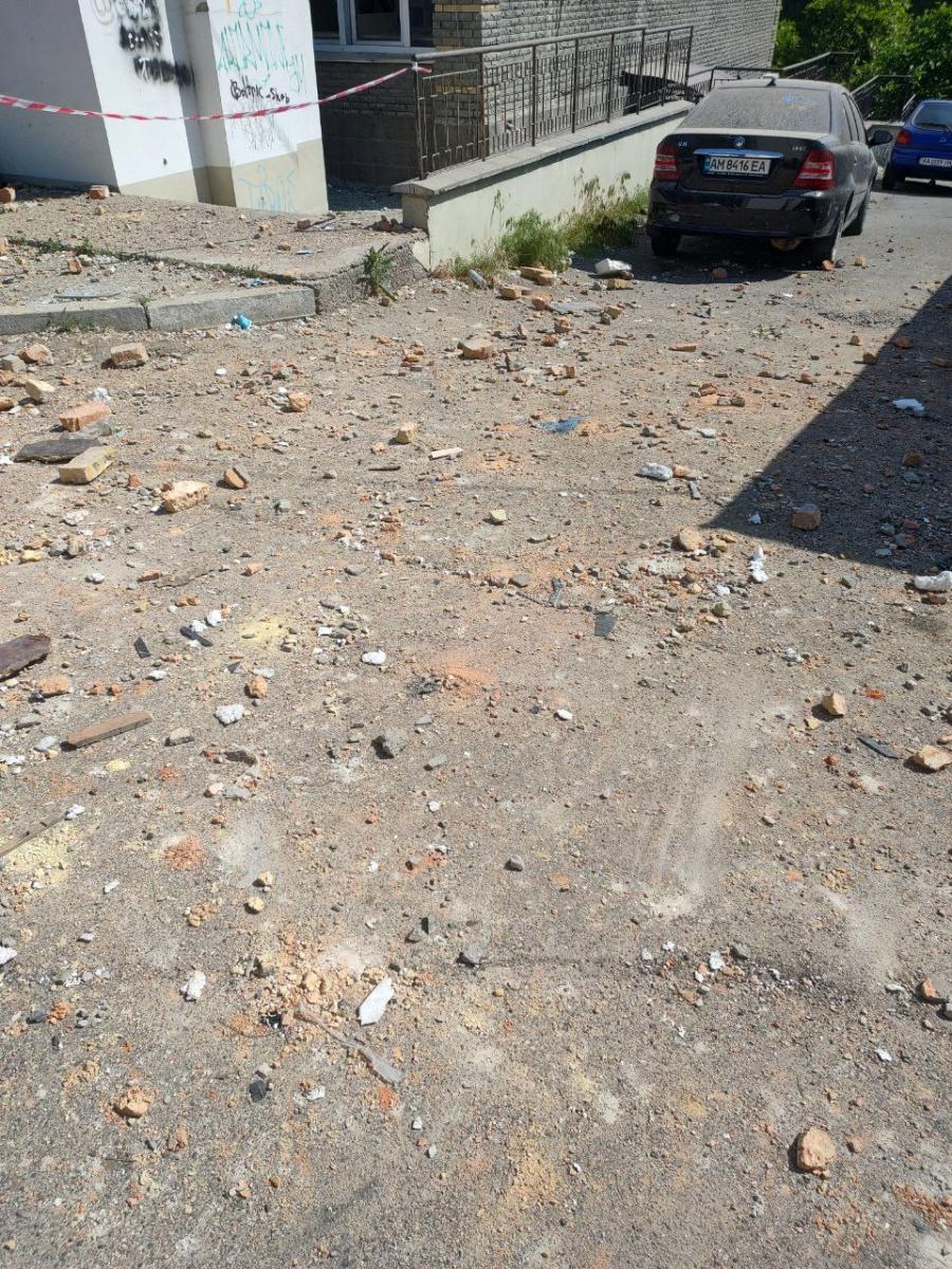 Удар дрона по багатоповерхівці у Києві Удар дрона по багатоповерхівці у Києві