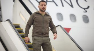 Зеленский прилетел в Японию на саммит "Большой семерки": фоторепортаж