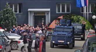 Напряжение в Косово: Сербия привела армию в состояние высочайшей боеготовности