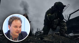Военный эксперт пояснил, почему русские оккупанты так вцепились за Бахмут
