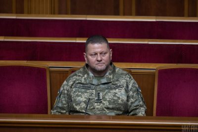 'Прошу не довіряти': Залужний попередив про фейкові повідомлення від шахраїв