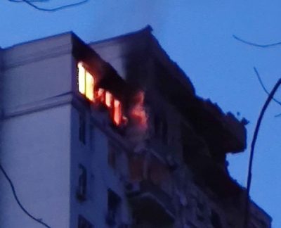 Вибух і полум'я, це просто страх: очевидці про удар РФ дроном по будинку в Києві