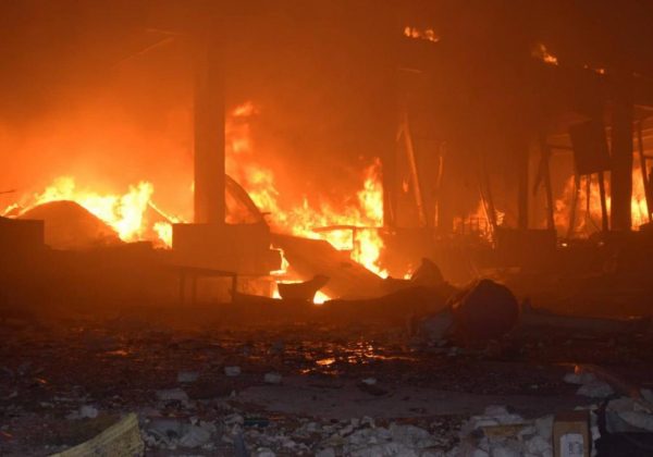 Вночі РФ атакувала Одеську область ракетами типу Х-22: спалахнула потужна пожежа, є постраждалі