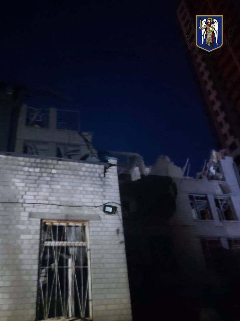 Наслідки нічного ракетного удару по Києву Наслідки нічного ракетного удару по Києву