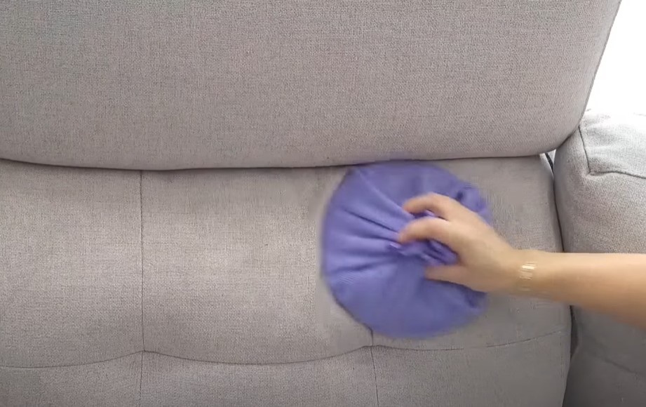 Жінка показала неймовірний лайфхак для прибирання