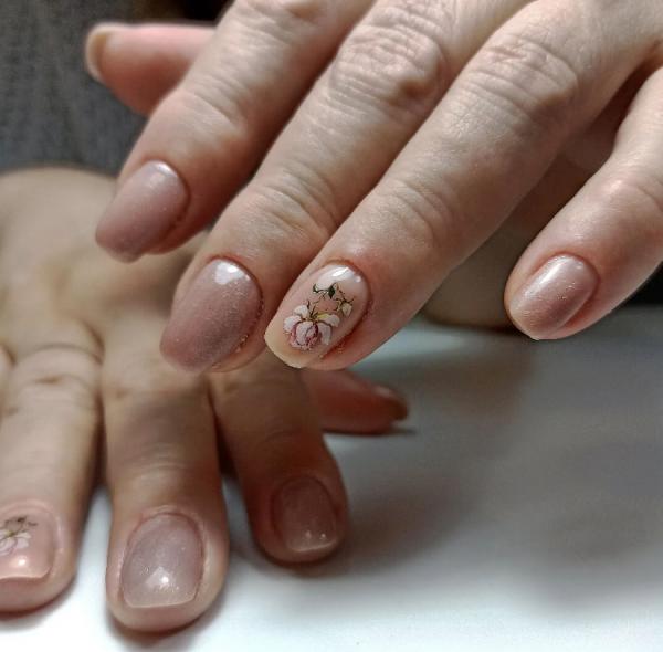 Який манікюр не старить руки після 60 років: 5 речей, які слід враховувати Який манікюр не старить руки після 60 років: 5 речей, які слід враховувати