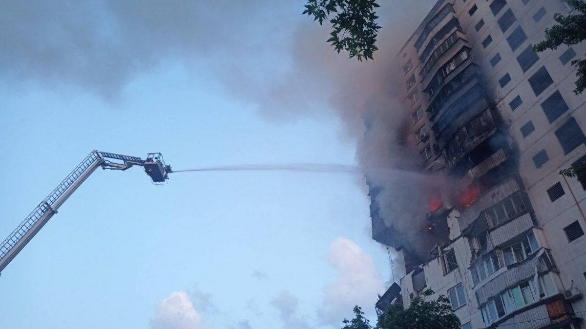 Вибух у багатоповерхівці у Києві Вибух у багатоповерхівці у Києві