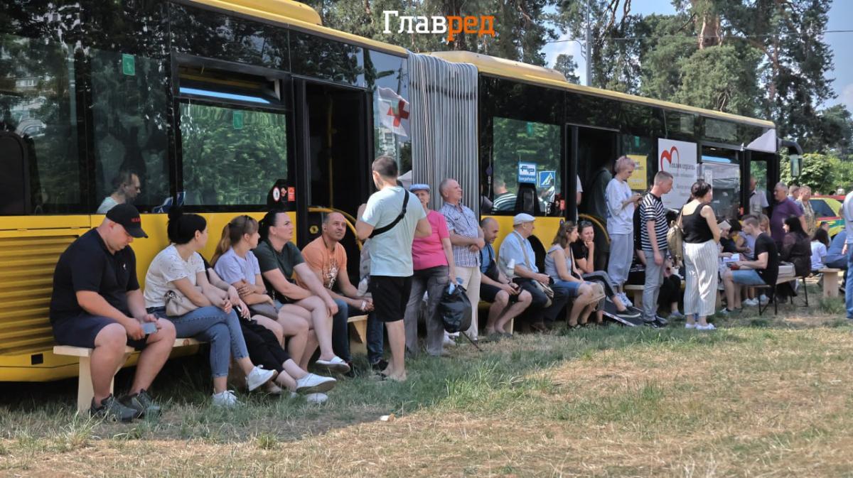 Вибух у багатоповерхівці у Києві Вибух у багатоповерхівці у Києві