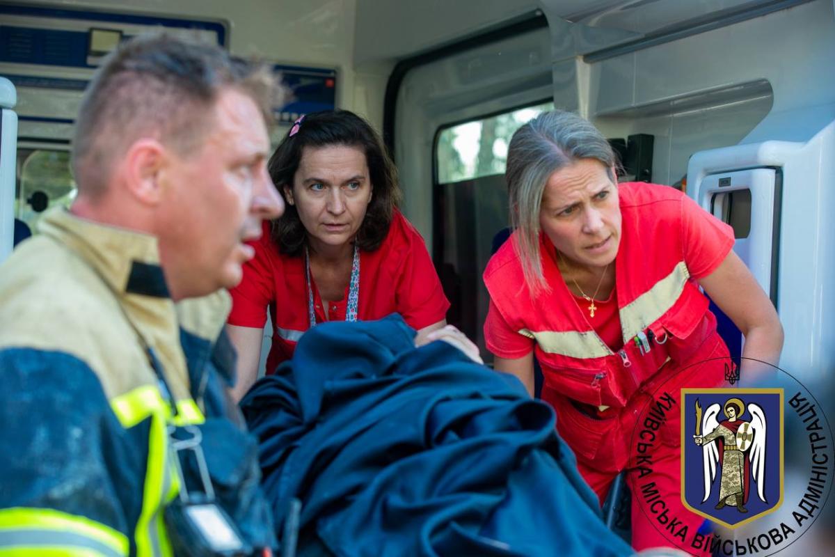 Вибух у багатоповерхівці у Києві Вибух у багатоповерхівці у Києві