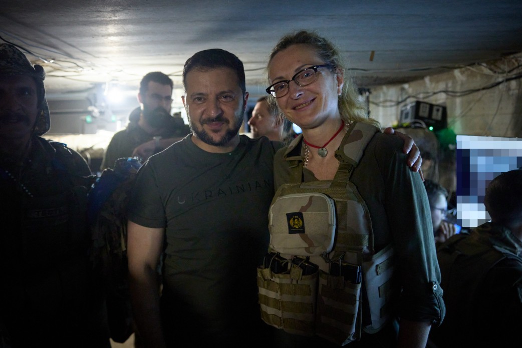 Президент України відвідав підрозділи ЗСУ Президент України відвідав підрозділи ЗСУ