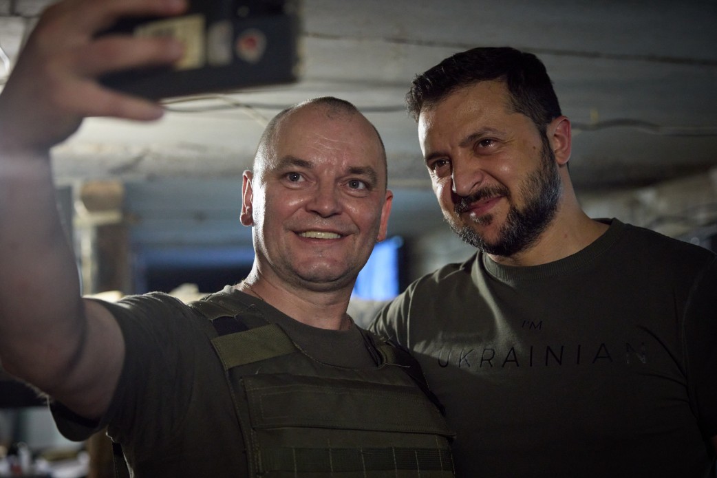 Президент України відвідав підрозділи ЗСУ Президент України відвідав підрозділи ЗСУ