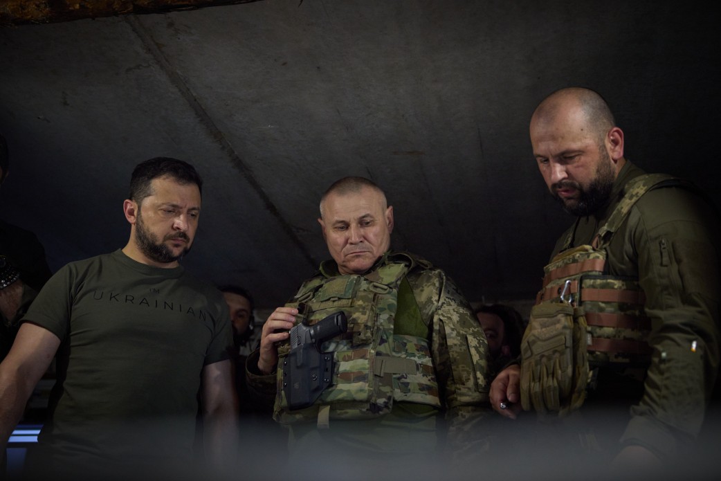 Президент України відвідав підрозділи ЗСУ Президент України відвідав підрозділи ЗСУ