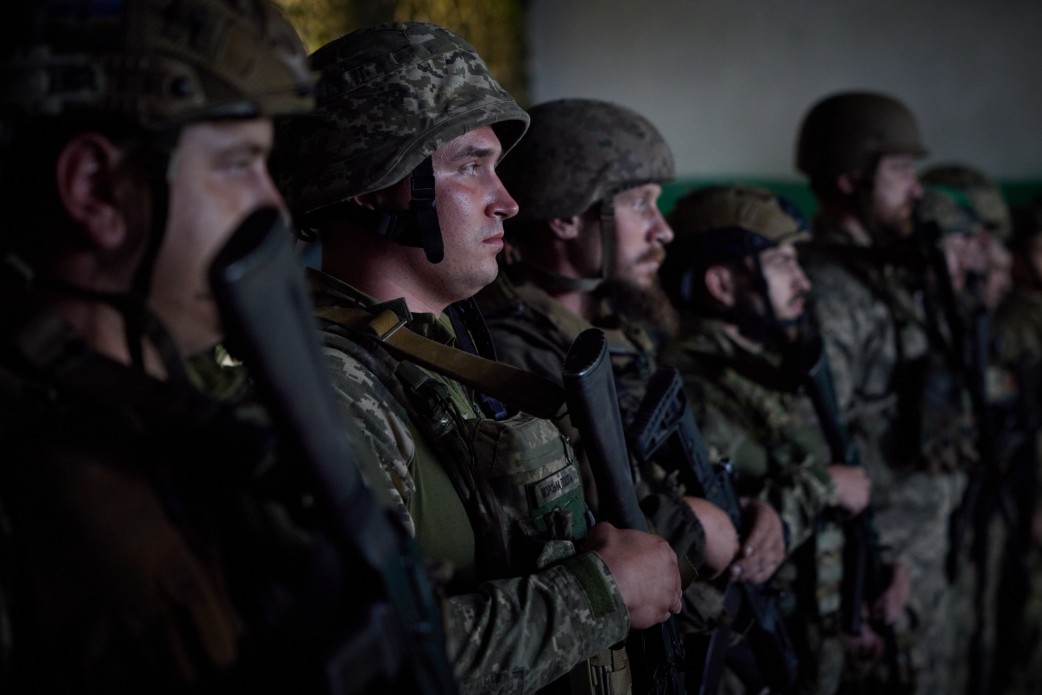 Президент України відвідав підрозділи ЗСУ Президент України відвідав підрозділи ЗСУ