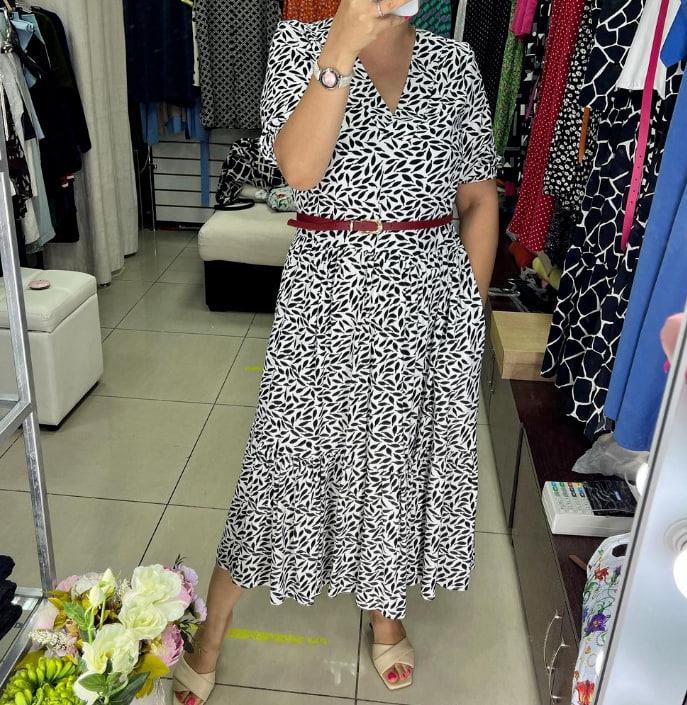 Базовий гардероб жінки за 60