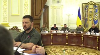 "Бомбоубежища, суды, ЕС": Зеленский провел заседание СНБО