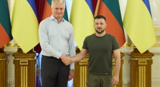 С неожиданным визитом в Киев прибыл президент Литвы Гитанас Науседа