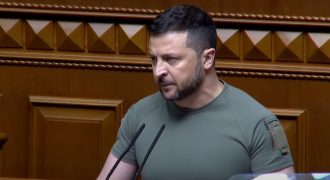Зеленский собрался снизить налоги для украинцев, но есть нюанс