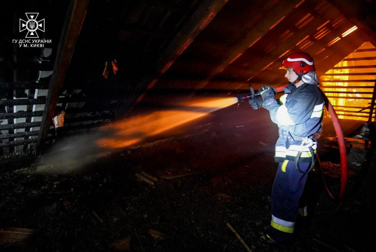 Россия ночью атаковала Киев