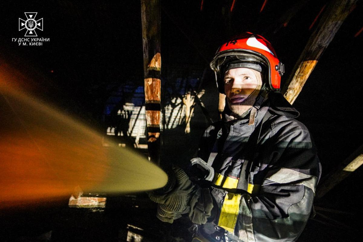 Россия ночью атаковала Киев