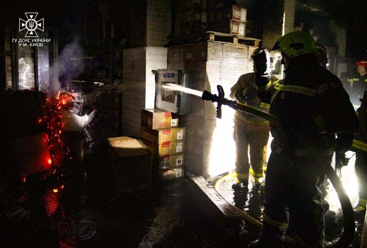 Россия ночью атаковала Киев