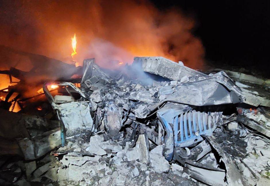 Наслідки удару окупантів по Кривому Розі 14 липня Наслідки удару окупантів по Кривому Розі 14 липня