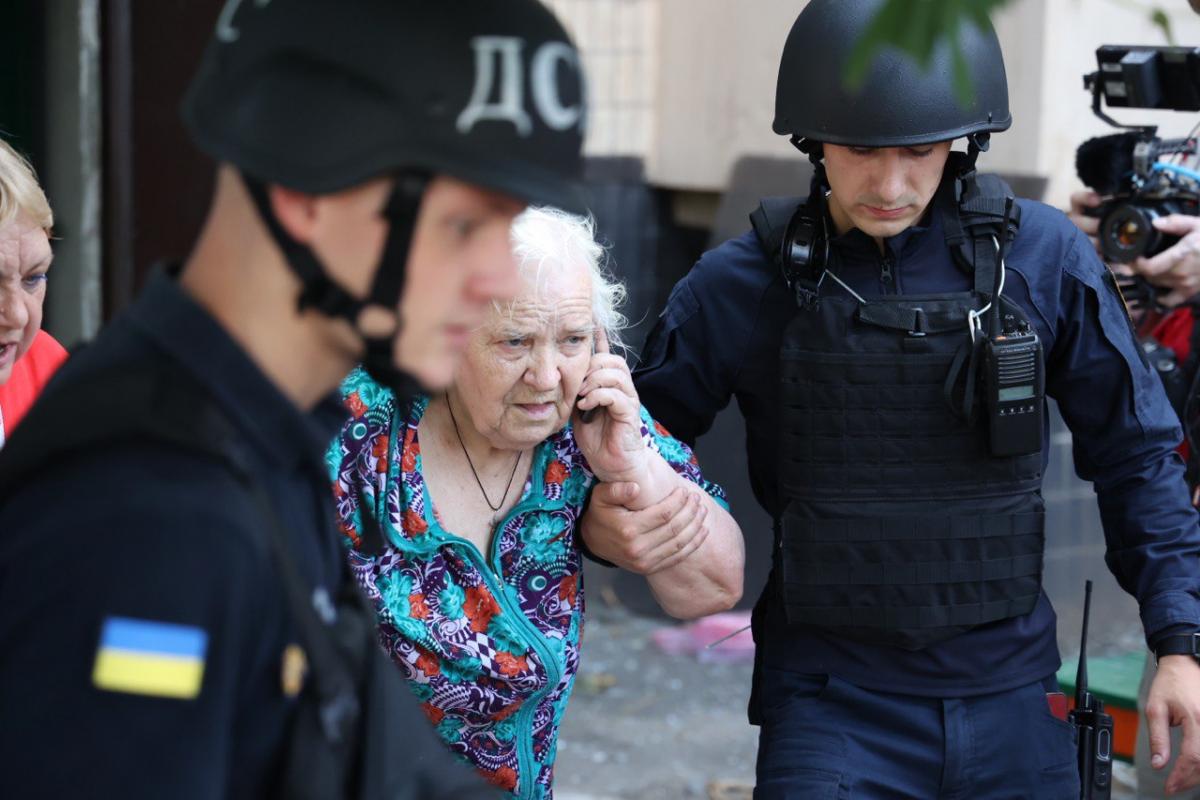 Ракетний удар по Кривому Рогу 31 липня Ракетний удар по Кривому Рогу 31 липня