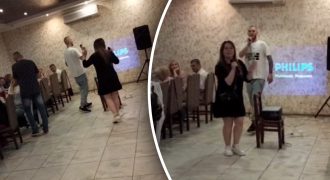 "Ушла отсюда": в кафе Киева пели песни Лепса и вытолкали девушку за замечание