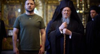 Зеленский в Стамбуле посетил молебен Вселенского патриарха по убитым украинцам