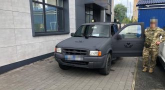 Favbet Foundation передал саперам ВСУ внедорожник Ford Ranger