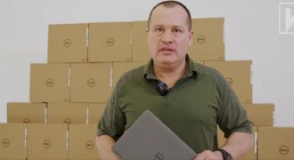 "Украинская команда" передала партию ноутбуков учебным заведениям для детей с инвалидностью