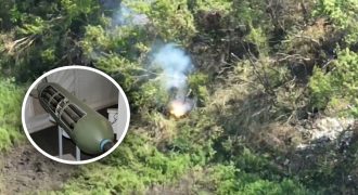 ВСУ "прожарили" оккупантов кассетными боеприпасами: позиции россиян пылали